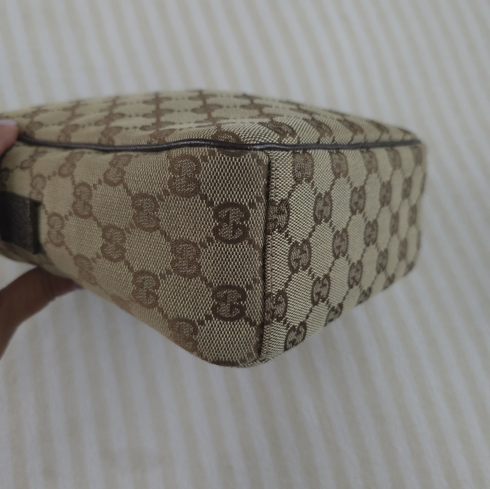 Gucci Shoulder Messenger Canvas Crossbody Bag - Picture 5 of 16